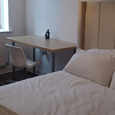 Alhambra Theatre Apartment Bradford (West Yorkshire)